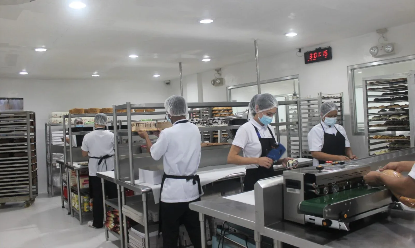 Field catering frame 01